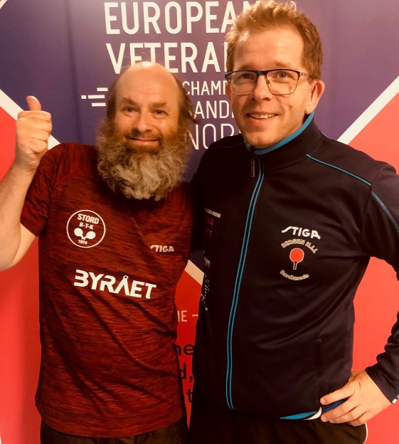NM-gull til Thomas Sætre og Nils Arne Stuve fra Bergen PIL og Stord BTK i Para Åpen Herrer double. Foto: NBTF