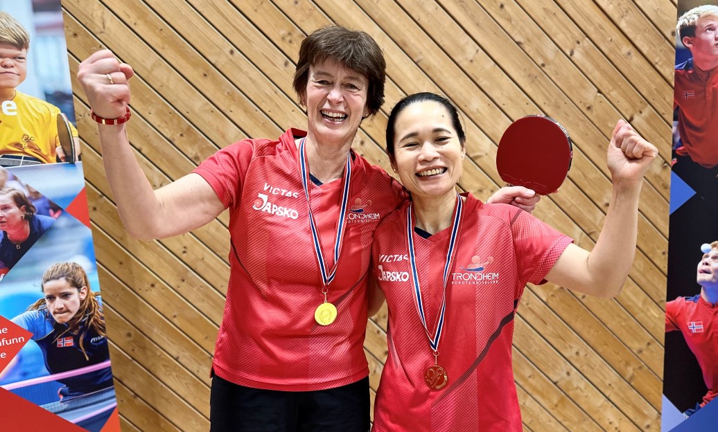 NM-gull til Anne-Brit Solberg Jørgensen og Somjit Werstad i Damer Double 35