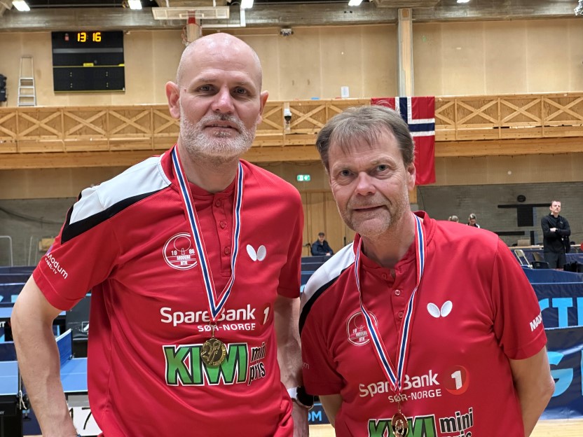 Bjørn Erik Lobben og Istvan Moldovan tok gullet i herrer 50 double