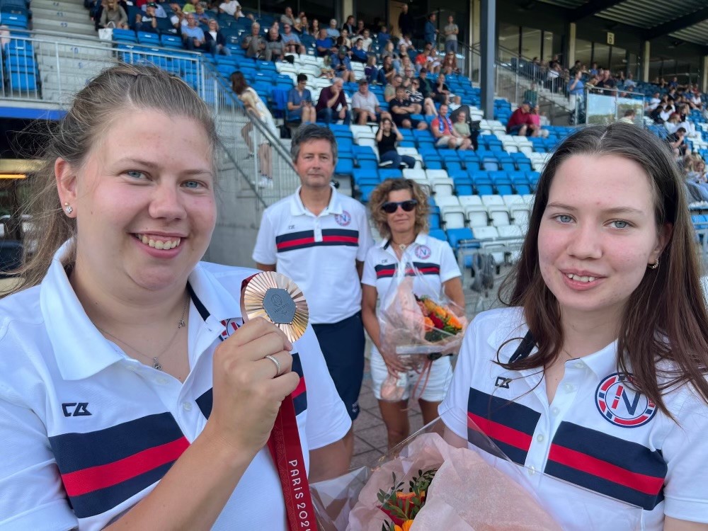 Over 500 på tribunen og godord til paralympierne og deres trenere i Notodden