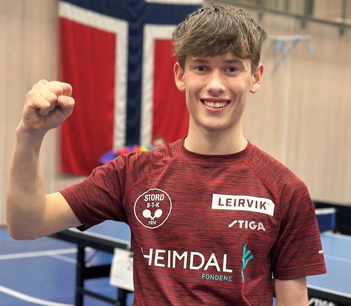 Krizander Magnussen til topps og norgesmester i para åpen eldre junior singel