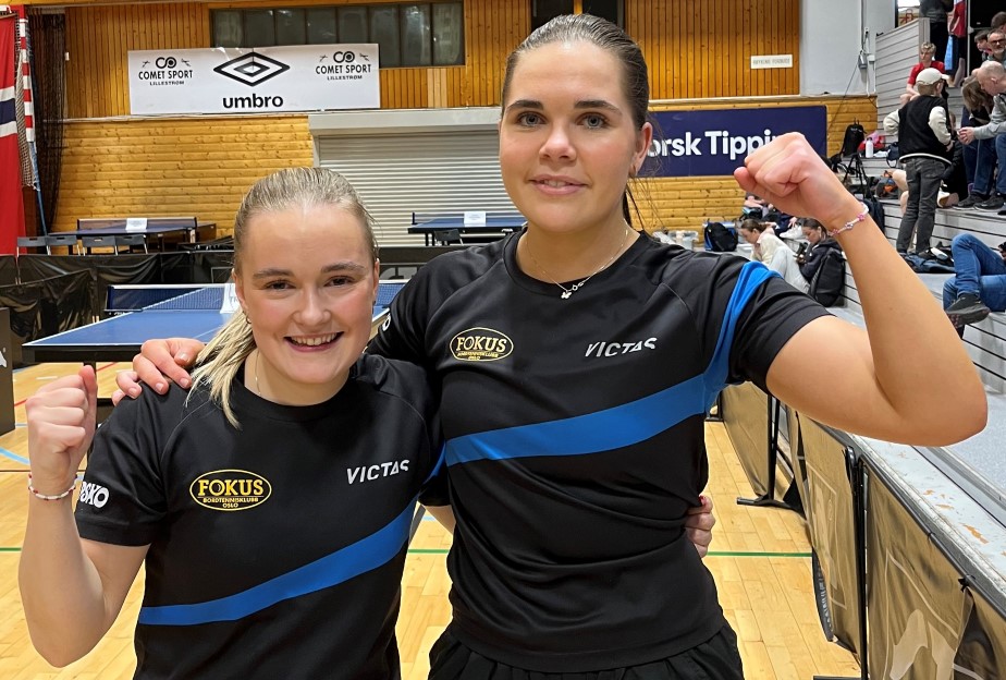 Filippa Skjøld-Hinze og Elsa Sander Bornö ble norgesmestere i damer eldre junior double