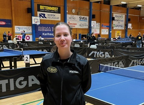 Jenny Helene Slettum norgesmester i damer eldre junior stående single