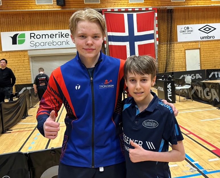 Kristoffer Rye-Holmboe og Marcus Reinholdtsen norgesmestere i para junior åpen double